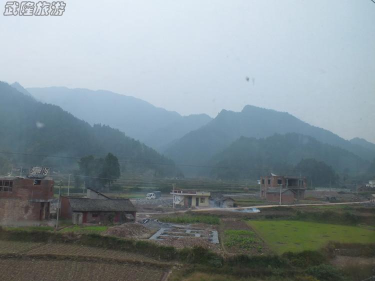 去重慶武隆看“山”