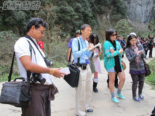 泰國(guó)20多家媒體聚焦武隆旅游 稱贊天生三硚是上天賜予武隆最好的禮物