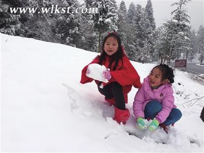 我要做一個“雪蛋糕”。 陳江容/攝
