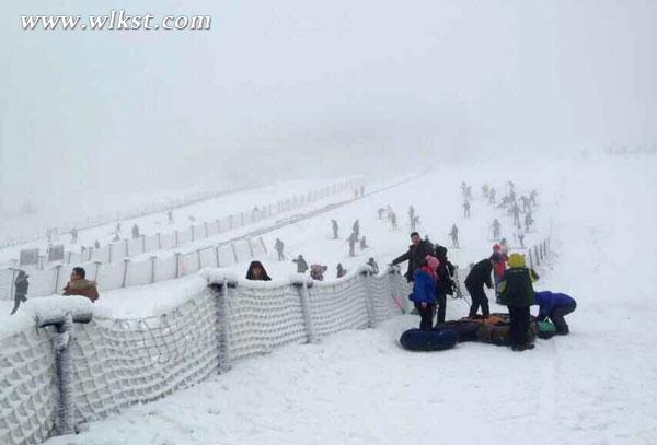 武隆仙女山今日普降大雪 迎最佳賞雪滑雪期