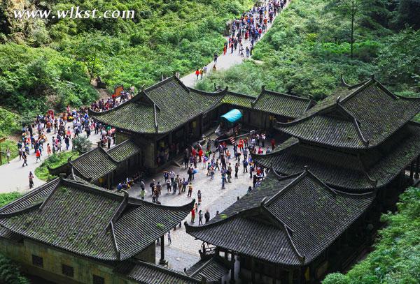 四川萬人超級大團同游重慶武隆，享歡樂旅游