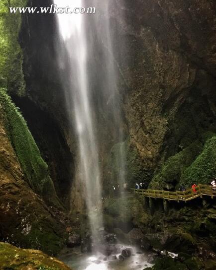  龍水峽地縫景區(qū)