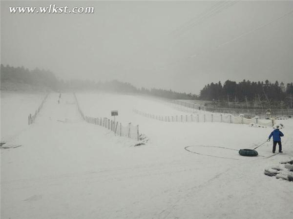 武隆仙女山強降春雪 元宵佳節(jié)戲雪滑雪好去處