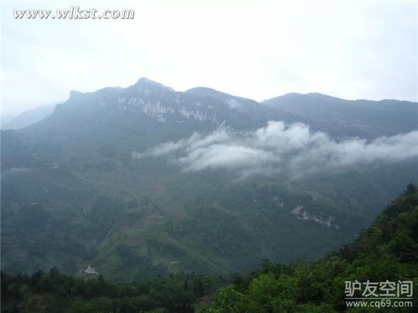 武隆區(qū)后坪天坑群 世上最長(zhǎng)洞穴